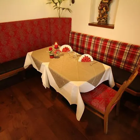 Cebulj Hotel