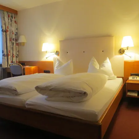 Hotel Cebulj 3*