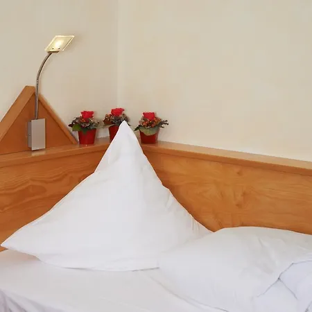 Cebulj Hotel