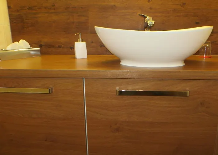 Cebulj Hotel 3*
